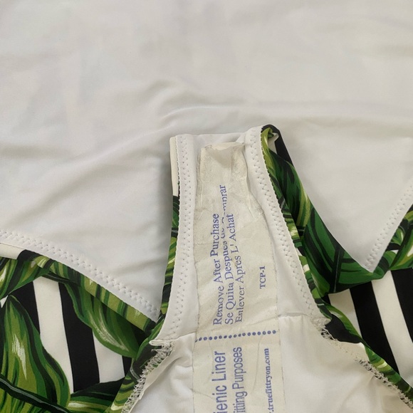 Designer RED CARTER Tropical Leaf Bikini Bottom size L /XL - Picture 6 of 7